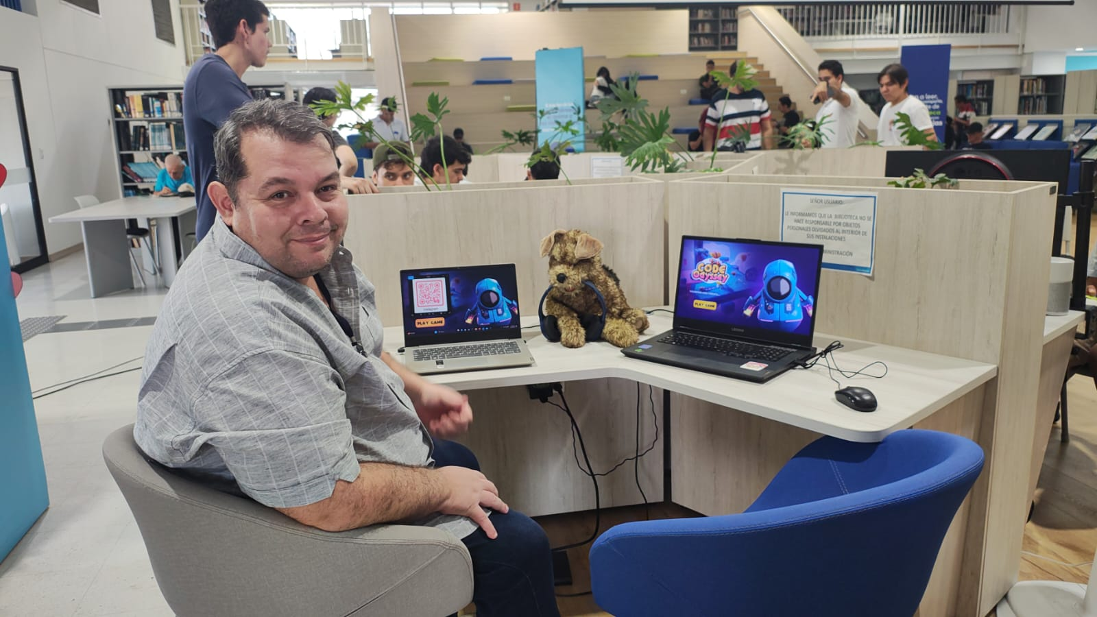 Desarrolladores de Fenix Games Colombia creando experiencias de juego únicas